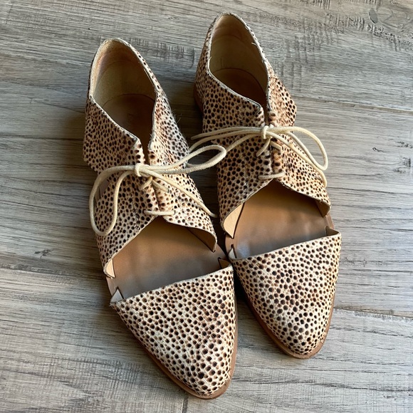 Loeffler Randall Willa Pony Hair Lace Up Oxford Flat Cut Out Brown/Cream SZ 7 - Picture 2 of 14